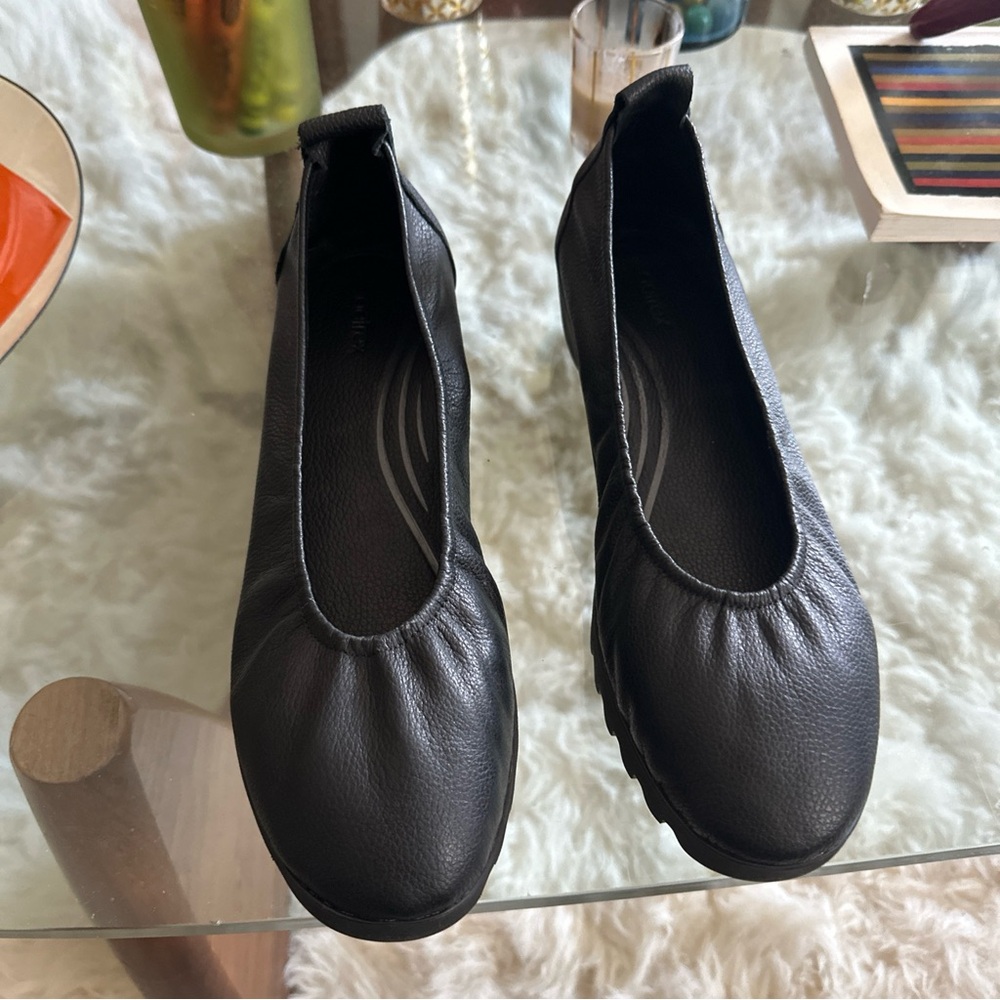 Aetrex Brianna Ballet Flat Size 40 US 9.5 Black Leather Arch Support Comfort - Picture 2 of 6